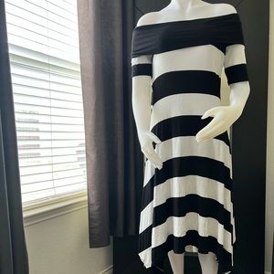 Vince Camuto Midi/ high low dress